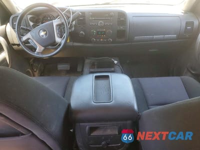 Zdjęcie 8 z 12 samochodu: 2011 CHEVROLET SILVERADO K2500 HEAVY DUTY LT VIN:1GC1KXCG4BF154078 - miniatura