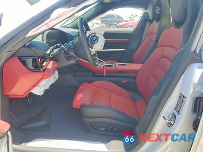 Zdjęcie 7 z 12 samochodu: 2025 PORSCHE TAYCAN TURBO VIN:WP0AC2Y18SSA55567 - miniatura