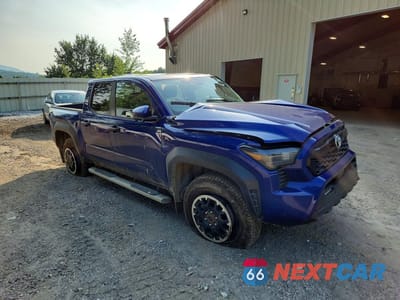 Czwarte zdjęcie samochodu z boku: 2024 TOYOTA TACOMA TRD OFF-ROAD VIN:3TMLB5JN5RM064236 - miniatura