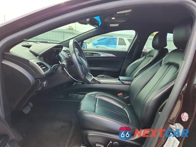 Zdjęcie 7 z 13 samochodu: 2020 LINCOLN MKZ VIN:3LN6L5B92LR622531 - miniatura