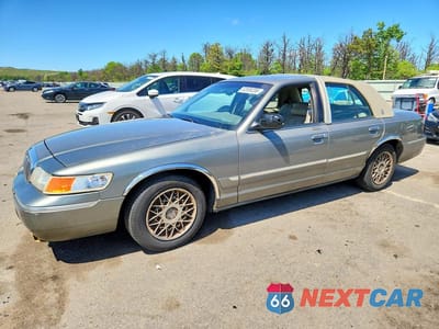 2000 MERCURY GRAND MARQUIS 2MEFM74W9YX603014 - główne zdjęcie licytacji z USA - miniatura