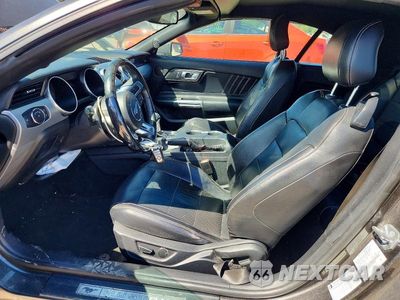 Zdjęcie 7 z 12 samochodu: 2018 FORD MUSTANG VIN:1FATP8UH4J5124385 - miniatura