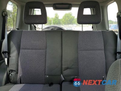 Zdjęcie 10 z 13 samochodu: 2003 CHEVROLET TRACKER VIN:2CNBJ13C236947081 - miniatura