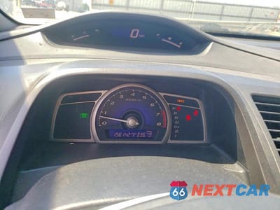 Zdjęcie 9 z 12 samochodu: 2010 HONDA CIVIC LX VIN:2HGFA1F58AH317099 - miniatura