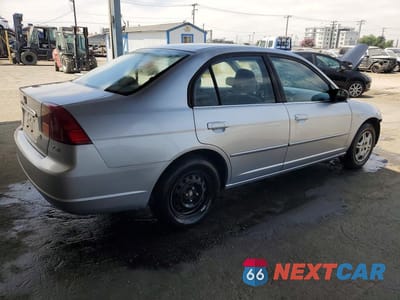 Trzecie zdjęcie samochodu z tyłu: 2002 HONDA CIVIC LX VIN:2HGES16502H527450 - miniatura