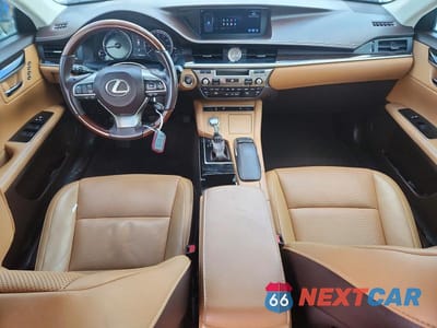 Zdjęcie 8 z 12 samochodu: 2018 LEXUS ES 350 VIN:58ABK1GG4JU106249 - miniatura