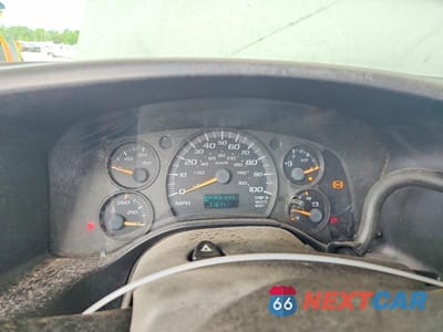 Zdjęcie 9 z 13 samochodu: 2003 GMC SAVANA G3500 DELIVERY VAN VIN:1GTHG35U431221322 - miniatura