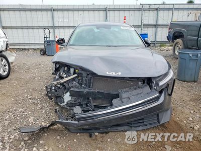 Piąte zdjęcie samochodu w środku: 2025 KIA K4 VIN:3KPFT4DE6SE101567 - miniatura