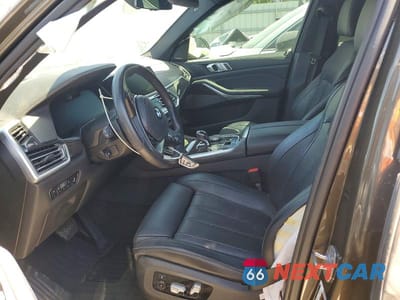 Zdjęcie 7 z 13 samochodu: 2020 BMW X5 XDRIVE40I VIN:5UXCR6C04L9B51684 - miniatura