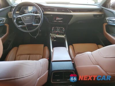 Zdjęcie 8 z 12 samochodu: 2021 AUDI E-TRON PRESTIGE VIN:WA1VAAGE0MB033630 - miniatura