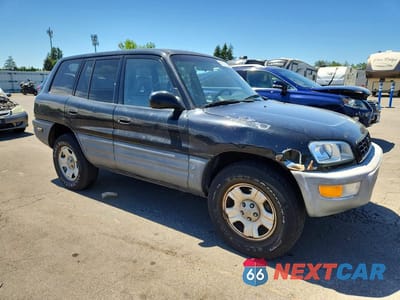 Czwarte zdjęcie samochodu z boku: 1998 TOYOTA RAV4 BASE VIN:JT3HP10V1W7075679 - miniatura