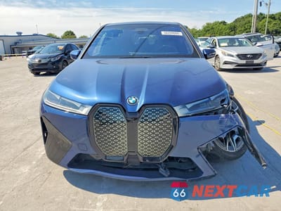Piąte zdjęcie samochodu w środku: 2025 BMW IX XDRIVE50 VIN:WB523CF0XSCU48350 - miniatura
