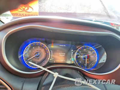Zdjęcie 9 z 13 samochodu: 2019 CHRYSLER PACIFICA TOURING L VIN:2C4RC1BG9KR746504 - miniatura
