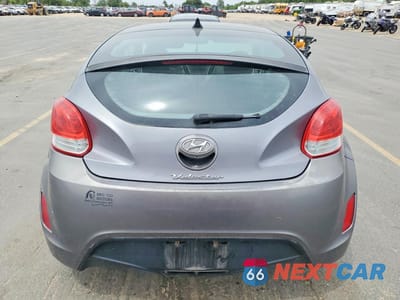 Zdjęcie 6 z 12 samochodu: 2016 HYUNDAI VELOSTER BASE VIN:KMHTC6AD4GU253748 - miniatura
