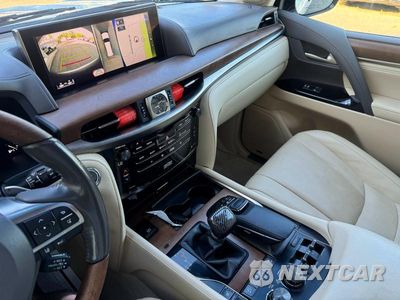 Zdjęcie 12 z 14 samochodu: 2016 LEXUS LX 570 VIN:JTJHY7AX3G4213685 - miniatura