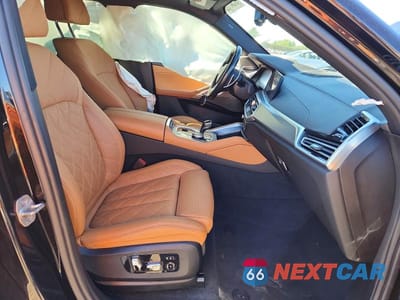 Zdjęcie 7 z 13 samochodu: 2023 BMW X6 XDRIVE40I VIN:5UXCY6C04P9P85163 - miniatura