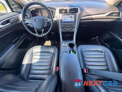 Zdjęcie 9 z 10 samochodu: 2020 FORD FUSION SEL VIN:3FA6P0CDXLR117972 - miniatura