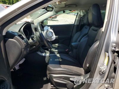 Zdjęcie 7 z 13 samochodu: 2019 JEEP COMPASS LATITUDE VIN:3C4NJDBB6KT602318 - miniatura