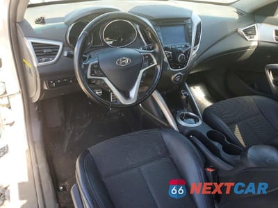 Zdjęcie 8 z 12 samochodu: 2013 HYUNDAI VELOSTER BASE VIN:KMHTC6AD5DU166064 - miniatura