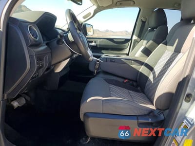 Zdjęcie 7 z 12 samochodu: 2020 TOYOTA TUNDRA VIN:5TFUY5F1XLX872401 - miniatura