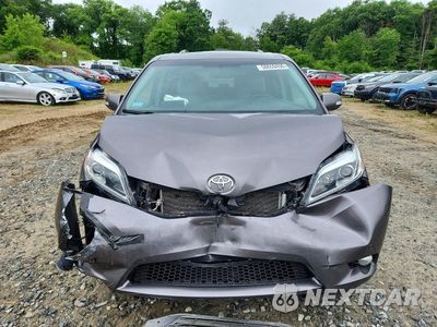 Piąte zdjęcie samochodu w środku: 2017 TOYOTA SIENNA LIMITED 7-PASSENGER VIN:5TDDZ3DC6HS156601 - miniatura