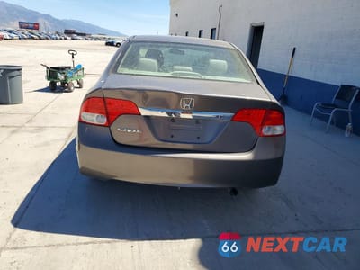 Zdjęcie 6 z 13 samochodu: 2010 HONDA CIVIC LX VIN:19XFA1F56AE063466 - miniatura