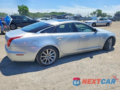 Trzecie zdjęcie samochodu z tyłu: 2012 JAGUAR XJ VIN:SAJWA1CB9CLV23502 - miniatura