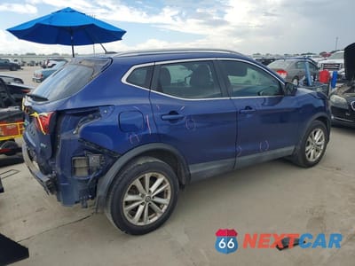 Trzecie zdjęcie samochodu z tyłu: 2019 NISSAN ROGUE SPORT SV VIN:JN1BJ1CP4KW218692 - miniatura