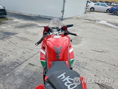 Zdjęcie 6 z 9 samochodu: 2023 DUCATI PANIGALE V4S VIN:ZDMDAGWW7PB003144 - miniatura
