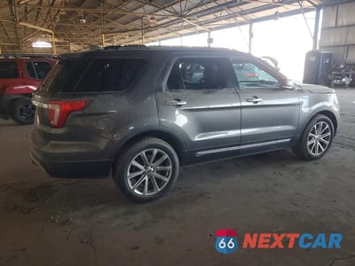 Trzecie zdjęcie samochodu z tyłu: 2016 FORD EXPLORER LIMITED VIN:1FM5K7F83GGB64121 - miniatura