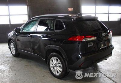 Czwarte zdjęcie samochodu z boku: 2024 TOYOTA COROLLA CROSS LE VIN:7MUBAABG3RV098589 - miniatura