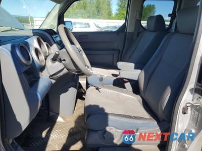 Zdjęcie 7 z 13 samochodu: 2006 HONDA ELEMENT EX VIN:5J6YH28746L011397 - miniatura