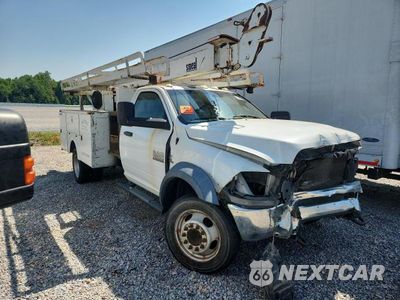 Czwarte zdjęcie samochodu z boku: 2015 RAM 5500 VIN:3C7WRNBL2FG697943 - miniatura