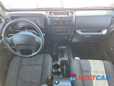 Zdjęcie 8 z 12 samochodu: 2004 JEEP WRANGLER X VIN:1J4FA39S94P700586 - miniatura