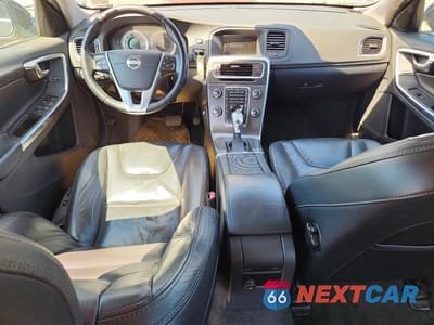 Zdjęcie 8 z 12 samochodu: 2013 VOLVO S60 T5 VIN:YV1612FS9D2186749 - miniatura