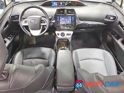 Zdjęcie 8 z 12 samochodu: 2017 TOYOTA PRIUS FOUR TOURING VIN:JTDKARFU1H3049948 - miniatura