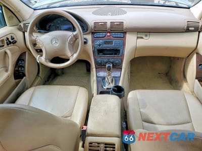 Zdjęcie 8 z 12 samochodu: 2002 MERCEDES-BENZ C 240 VIN:WDBRF61J12F146373 - miniatura