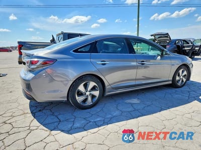 Trzecie zdjęcie samochodu z tyłu: 2017 HYUNDAI SONATA HYBRID LIMITED VIN:KMHE34L19HA059459 - miniatura