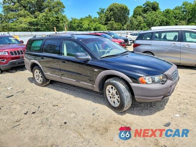 Czwarte zdjęcie samochodu z boku: 2004 VOLVO XC70 VIN:YV1SZ59H641156560 - miniatura