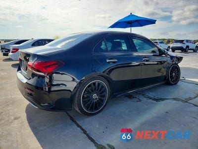 Trzecie zdjęcie samochodu z tyłu: 2020 MERCEDES-BENZ A 220 VIN:W1K3G4EB6LW044442 - miniatura