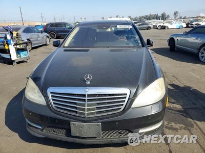 Piąte zdjęcie samochodu w środku: 2013 MERCEDES-BENZ S 550 VIN:WDDNG7DB9DA537588 - miniatura