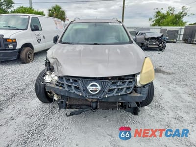 Piąte zdjęcie samochodu w środku: 2011 NISSAN ROGUE S VIN:JN8AS5MT7BW566824 - miniatura