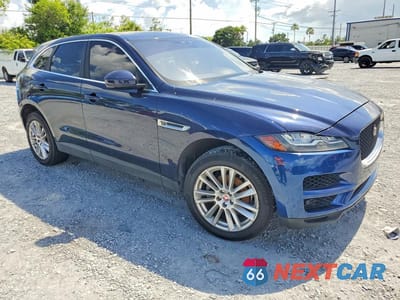 Czwarte zdjęcie samochodu z boku: 2018 JAGUAR F-PACE PRESTIGE VIN:SADCK2FX0JA266724 - miniatura