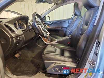 Zdjęcie 7 z 13 samochodu: 2017 VOLVO XC60 T5 INSCRIPTION VIN:YV440MRU7H2009340 - miniatura