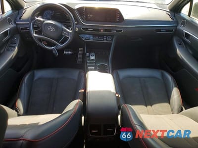 Zdjęcie 8 z 12 samochodu: 2023 HYUNDAI SONATA SEL PLUS VIN:KMHL44J23PA280215 - miniatura