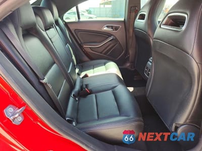 Zdjęcie 10 z 12 samochodu: 2019 MERCEDES-BENZ CLA 250 VIN:WDDSJ4EB7KN703436 - miniatura