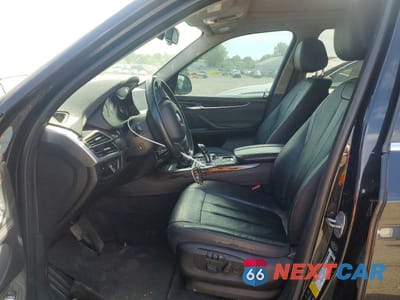 Zdjęcie 7 z 13 samochodu: 2015 BMW X5 XDRIVE35I VIN:5UXKR0C57F0K68735 - miniatura