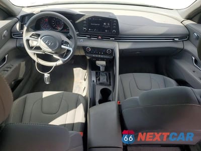 Zdjęcie 8 z 12 samochodu: 2023 HYUNDAI ELANTRA SEL VIN:KMHLM4AG6PU600718 - miniatura