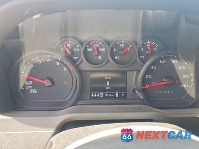 Zdjęcie 9 z 12 samochodu: 2025 CHEVROLET SILVERADO K1500 TRAIL BOSS CUSTOM VIN:3GCPKCEK5SG333281 - miniatura