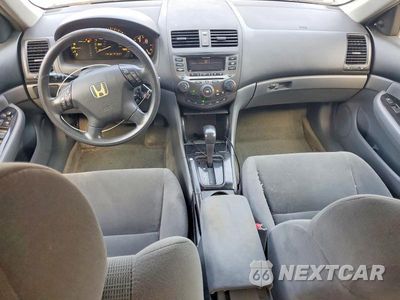 Zdjęcie 8 z 12 samochodu: 2007 HONDA ACCORD VIN:1HGCM56347A159044 - miniatura